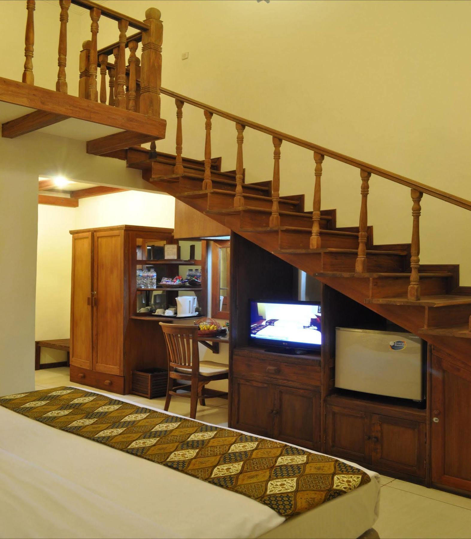 Bukit Daun Hotel And Resort Kediri  Esterno foto